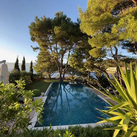 Villa Luxury Beachfront Lilly With Private Pool Povlja (Brac)