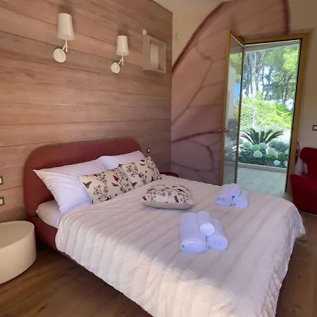 Villa Luxury Beachfront Lilly With Private Pool