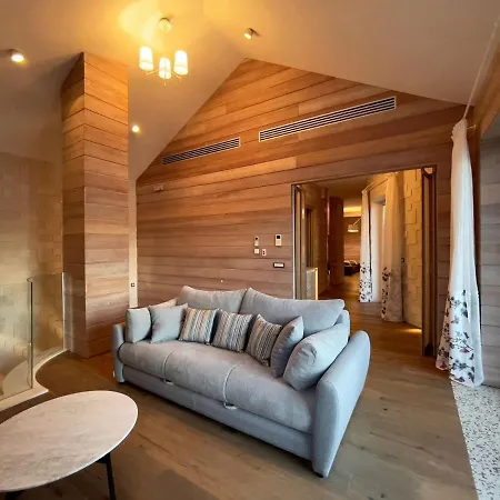 Luxury Beachfront Lilly With Private Pool וילה