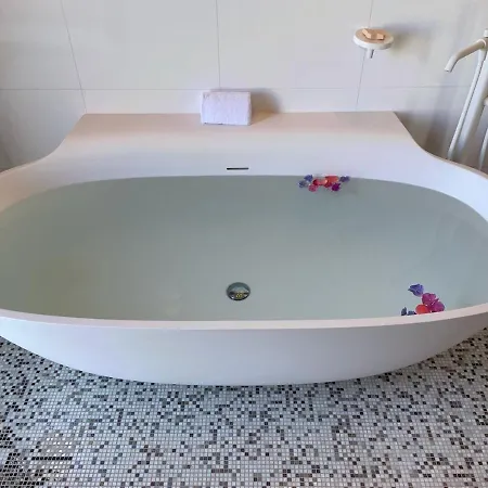 וילה Luxury Beachfront Lilly With Private Pool