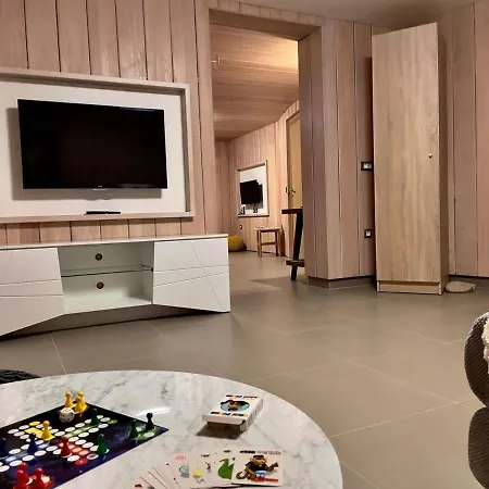 Luxury Beachfront Lilly With Private Pool * פובליה